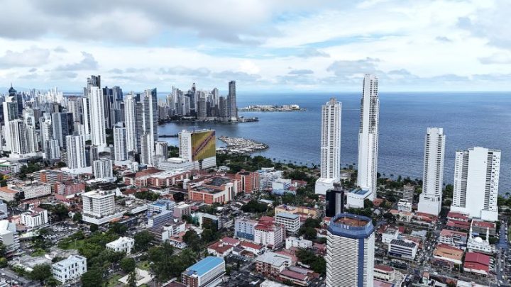 Powerful earthquake shakes Panama