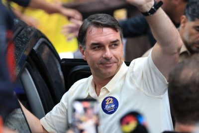 Trump approved allowing Flávio Bolsonaro to enter US after Brazil election loss, source says
