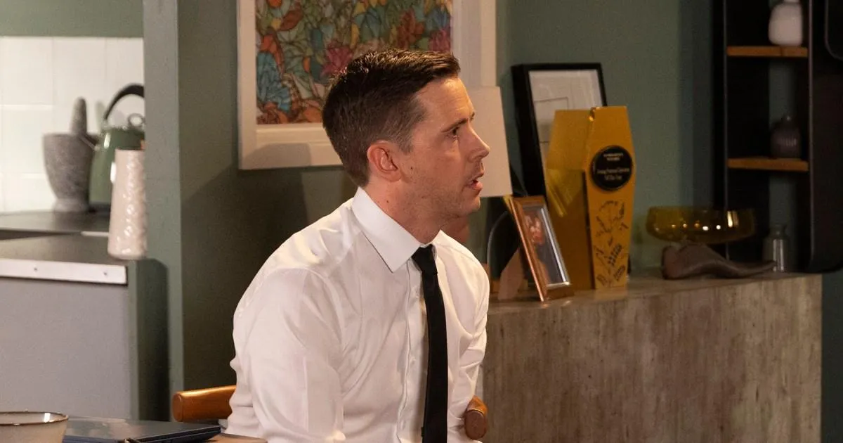 Coronation Street’s Todd takes desperate action to avoid evil Theo’s rage as his ordeal escalates
