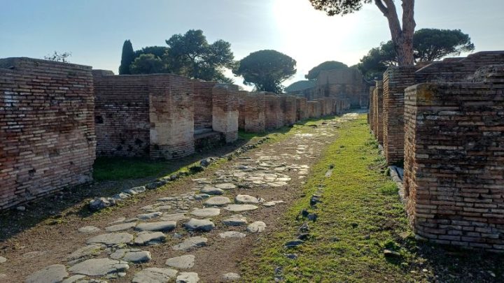 Old myth that all roads lead to Rome debunked by new analysis