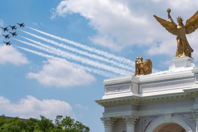 Trump says proposed triumphal arch will double as military complex
